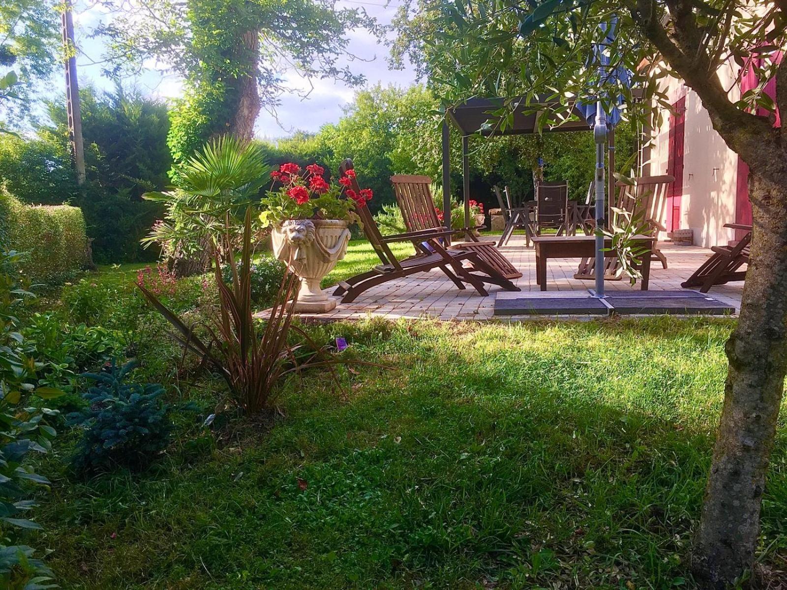 Nature Et Bord D'Etang A Jars Exterior foto
